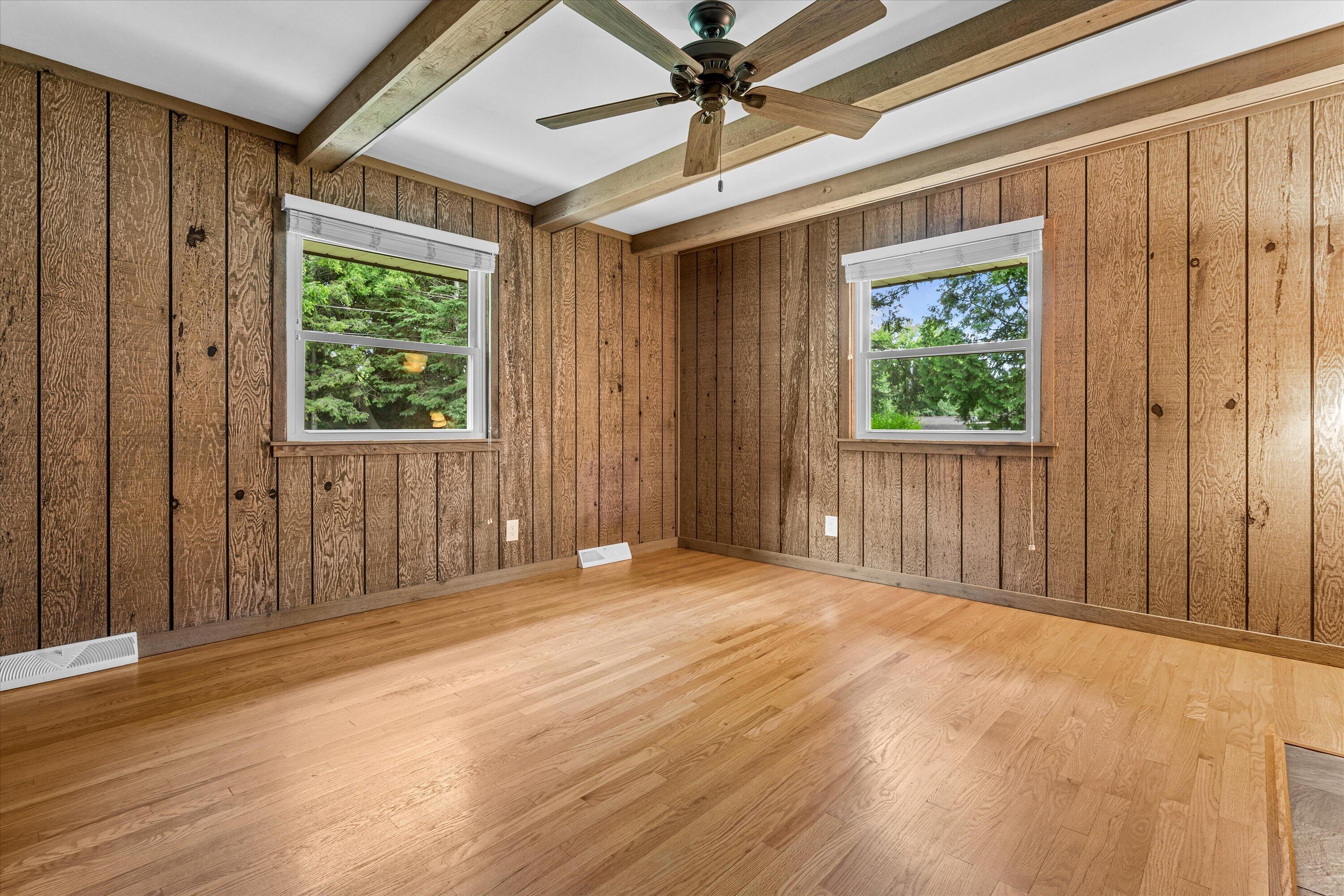 W136N8704 Esquire Road Menomonee Falls, WI 53051 - Photo 17 of 36 Family Rm