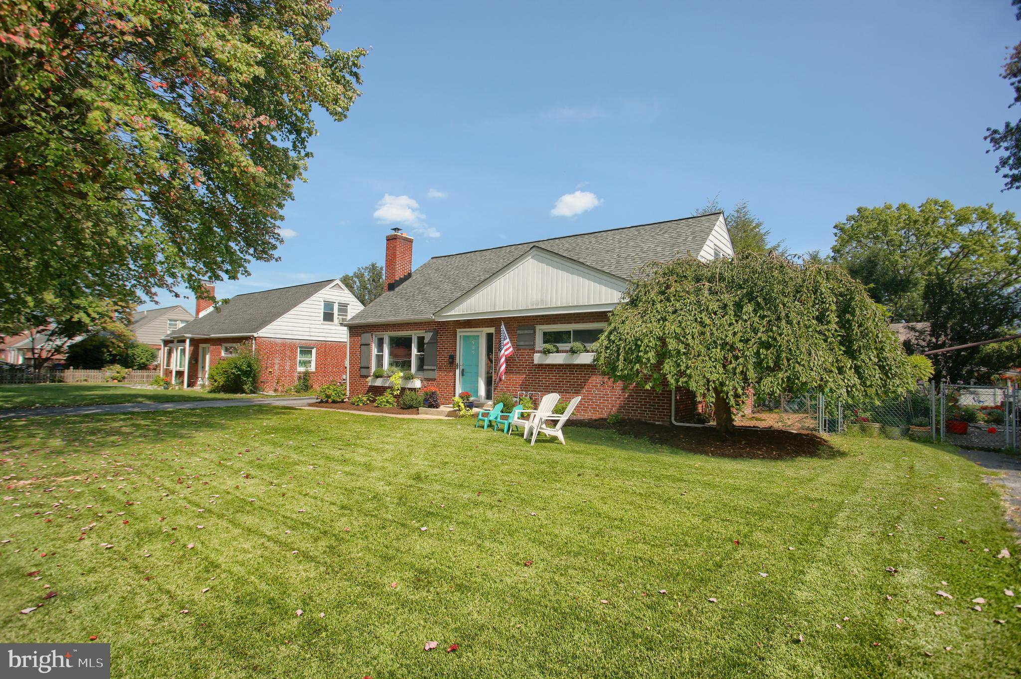 409 Appletree Road Camp Hill, PA 17011 - Photo 3 of 39 Gallery Image 3