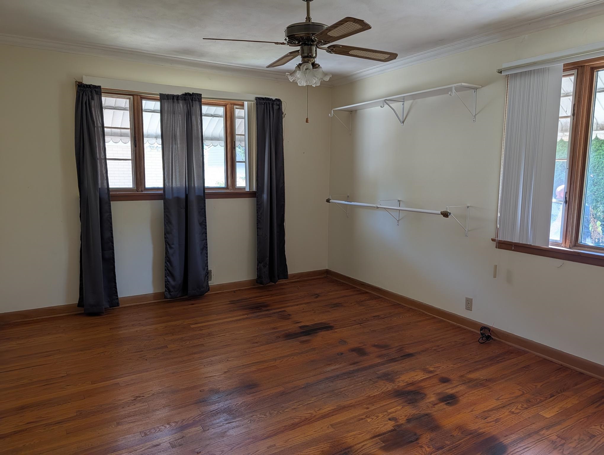 2215 Guilford Road Rockford, IL 61107 - Photo 11 of 24 Gallery Image 11