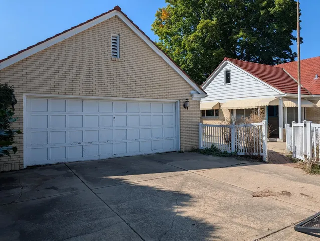 $174,000 | 2215 Guilford Road, Rockford, IL 61107