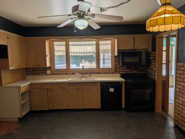 $174,000 | 2215 Guilford Road, Rockford, IL 61107