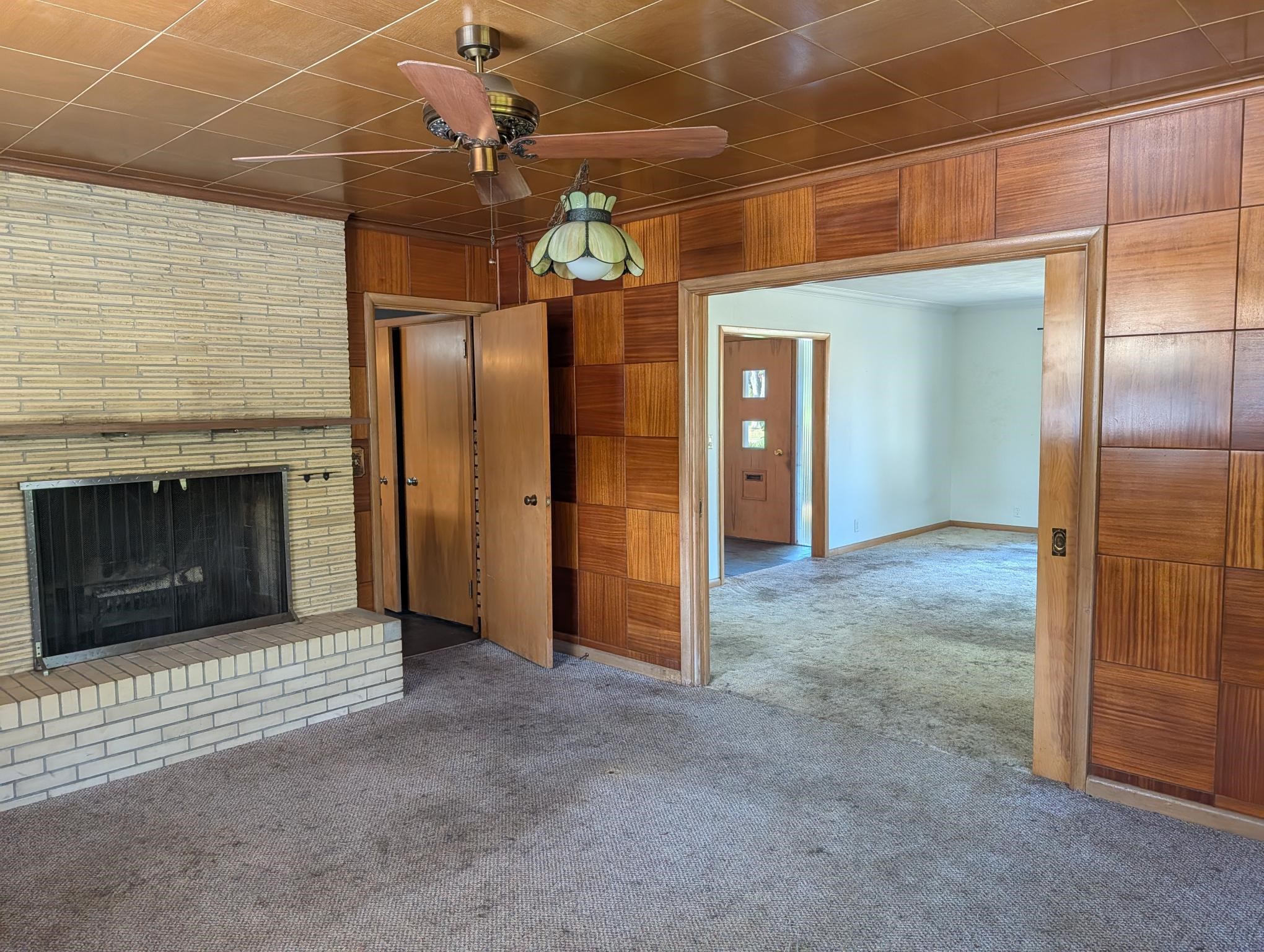 2215 Guilford Road Rockford, IL 61107 - Photo 7 of 24 Gallery Image 7