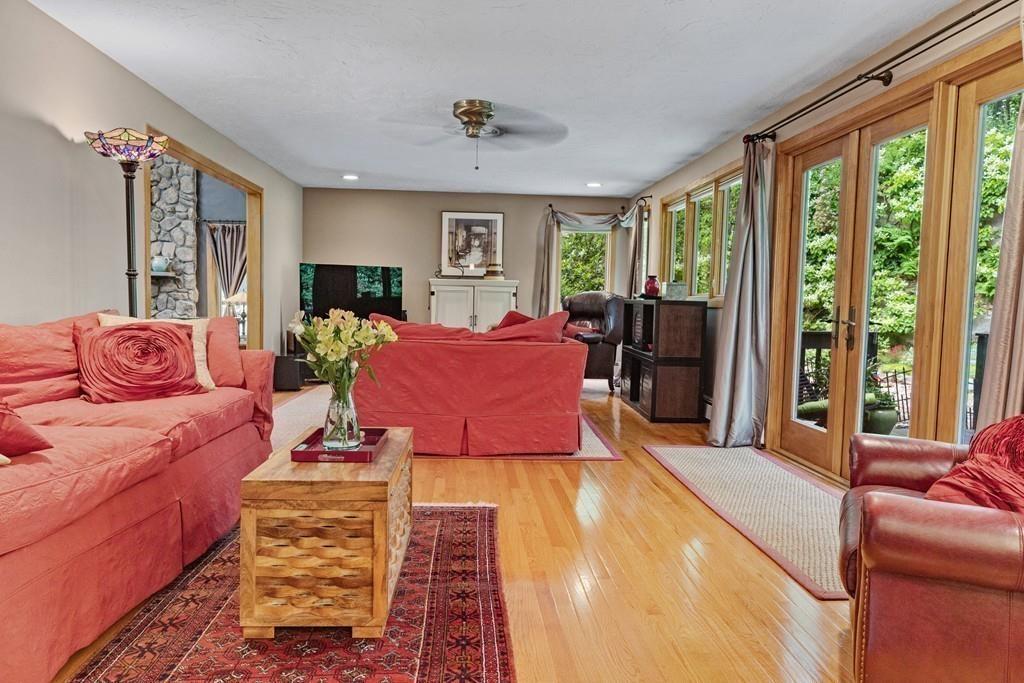 112 Spring Street Hopkinton, MA 01748 - Photo 9 of 42 Gallery Image 9