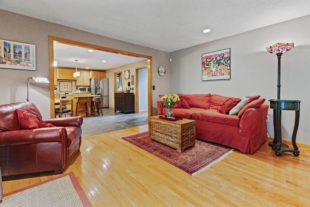112 Spring Street Hopkinton, MA 01748 - Photo 10 of 42 Gallery Image 10