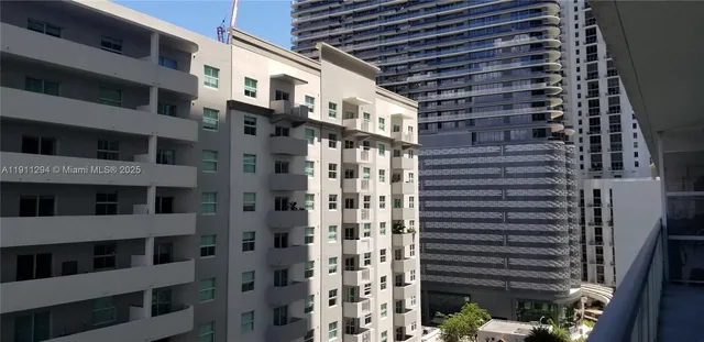 $3,200 | 1111 Southwest 1st Avenue, Unit 1123N, Miami, FL 33130