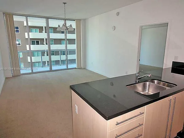 $3,200 | 1111 Southwest 1st Avenue, Unit 1123N, Miami, FL 33130