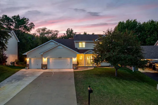 $569,900 | 14596 Yosemite Avenue South, Savage, MN 55378