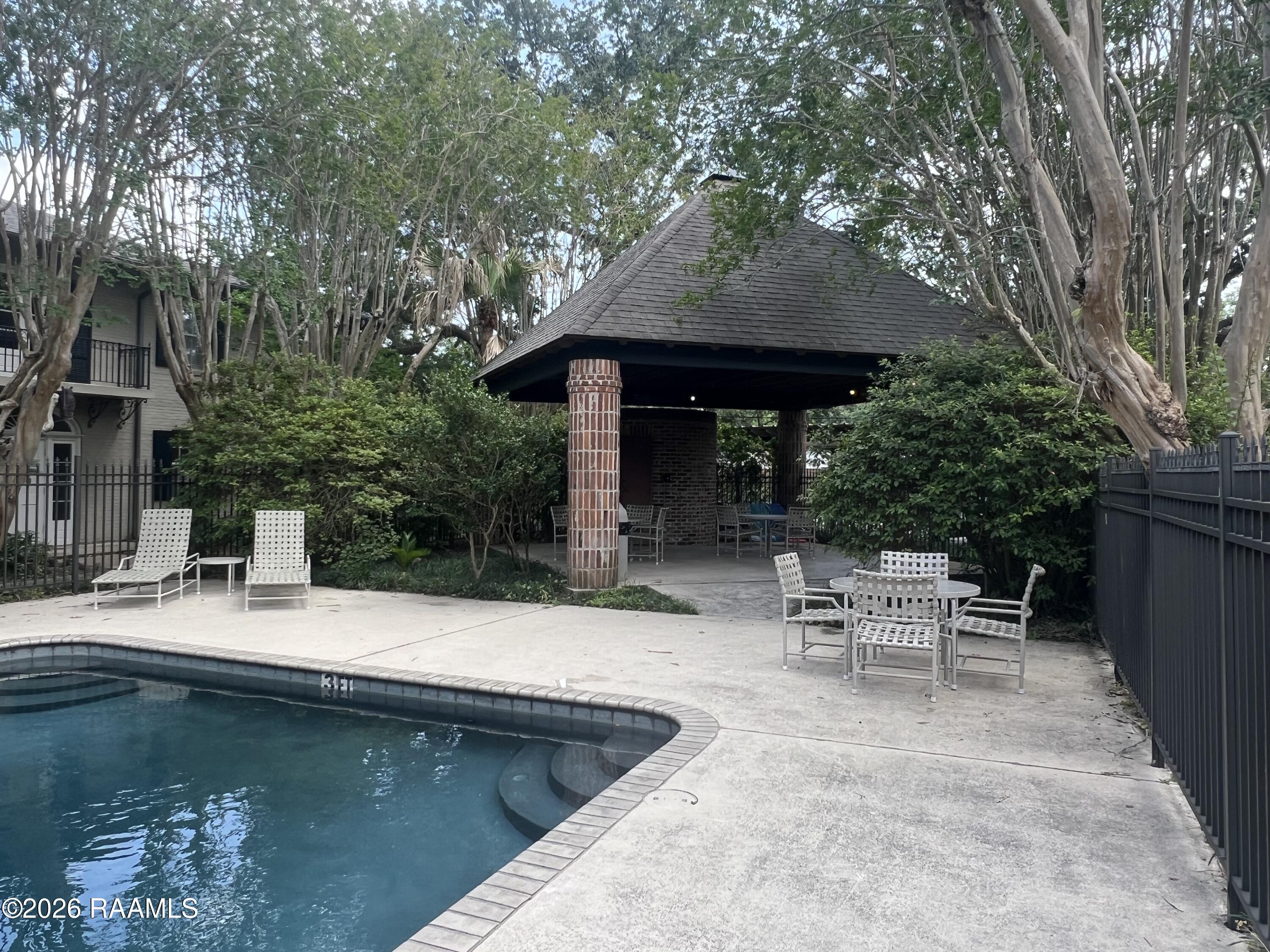 213 Bendel Road, Unit 111 Lafayette, LA 70503 - Photo 24 of 31 Gazebo