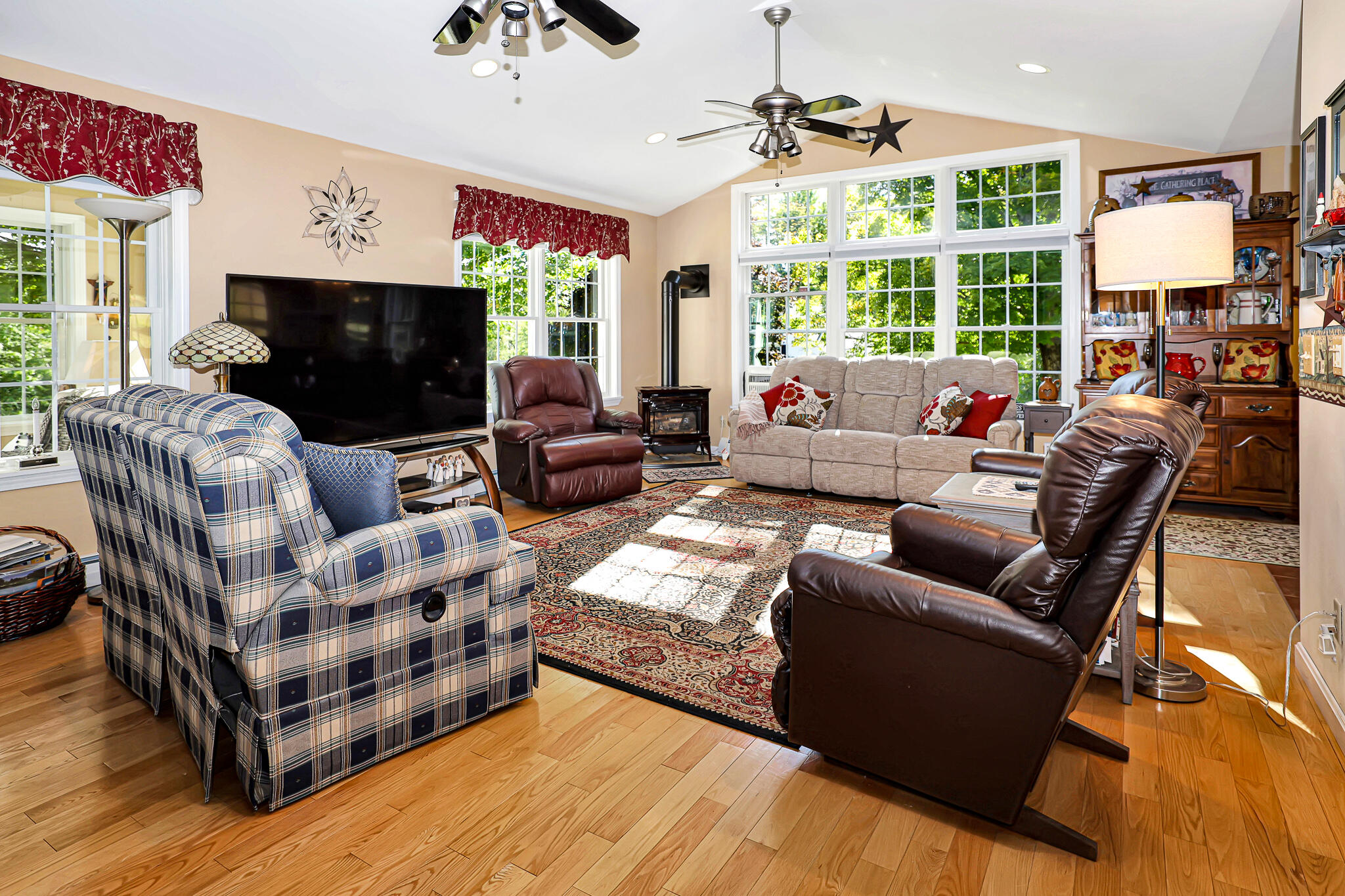 44 Mountain View Road Mexico, ME 04257 - Photo 12 of 115 18