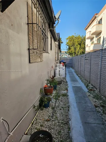 $450,000 | 1260 Northwest 4th Street, Miami, FL 33125