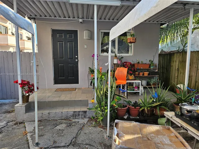 $450,000 | 1260 Northwest 4th Street, Miami, FL 33125