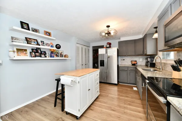 $280,000 | 7613 Dawnwood Court, Indianapolis, IN 46227