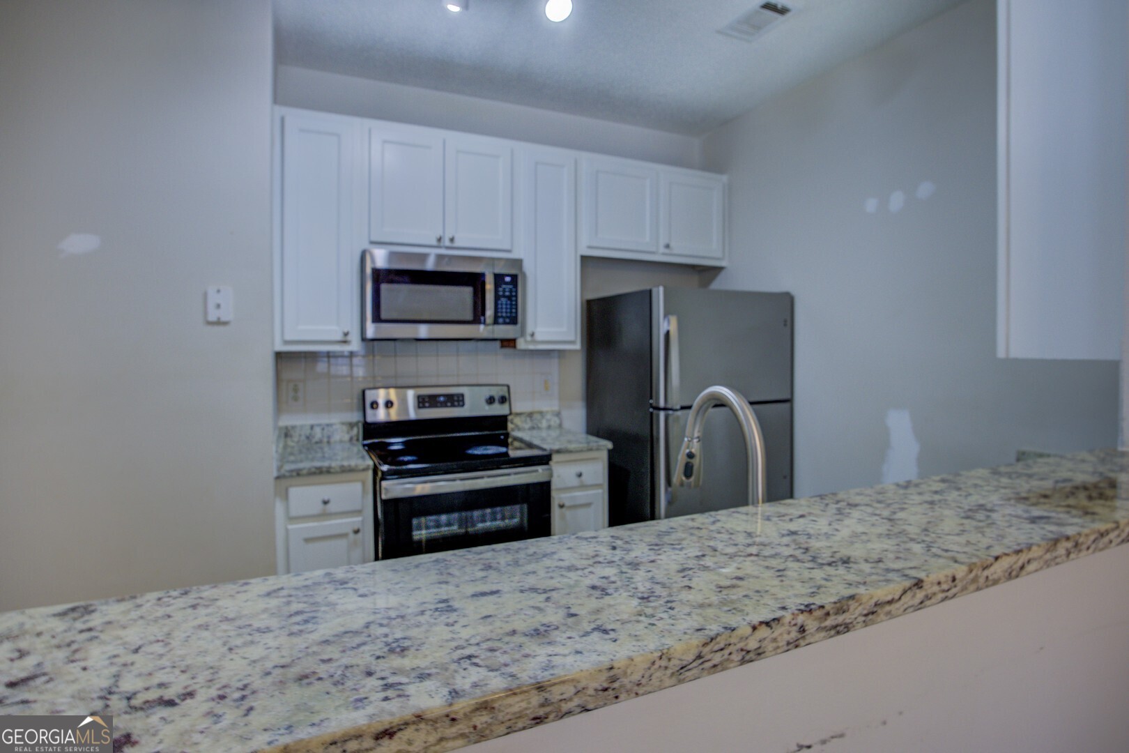 7669 Commerce Court Riverdale, GA 30296 - Photo 7 of 24