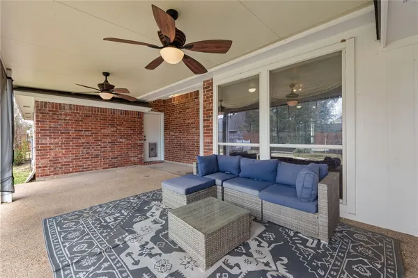 $525,000 | 814 Royal Adelade Drive, College Station, TX 77845