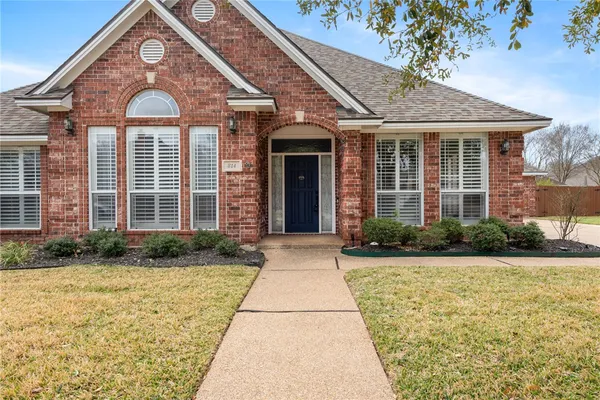 $525,000 | 814 Royal Adelade Drive, College Station, TX 77845