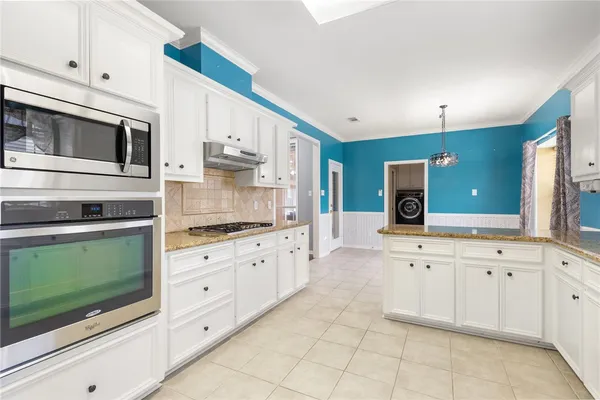 $525,000 | 814 Royal Adelade Drive, College Station, TX 77845