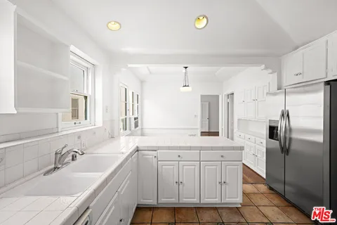 $2,495,000 | 361 North Mansfield Avenue, Los Angeles, CA 90036