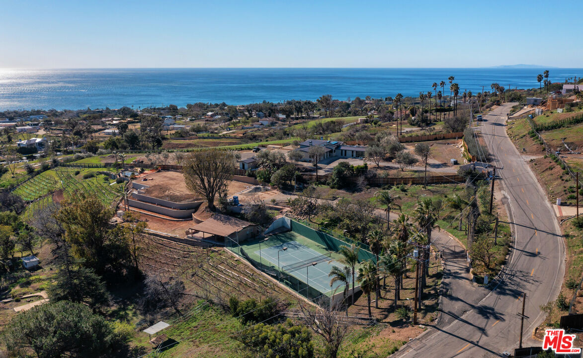 29800 Cuthbert Road Malibu, CA 90265 - Photo 19 of 25