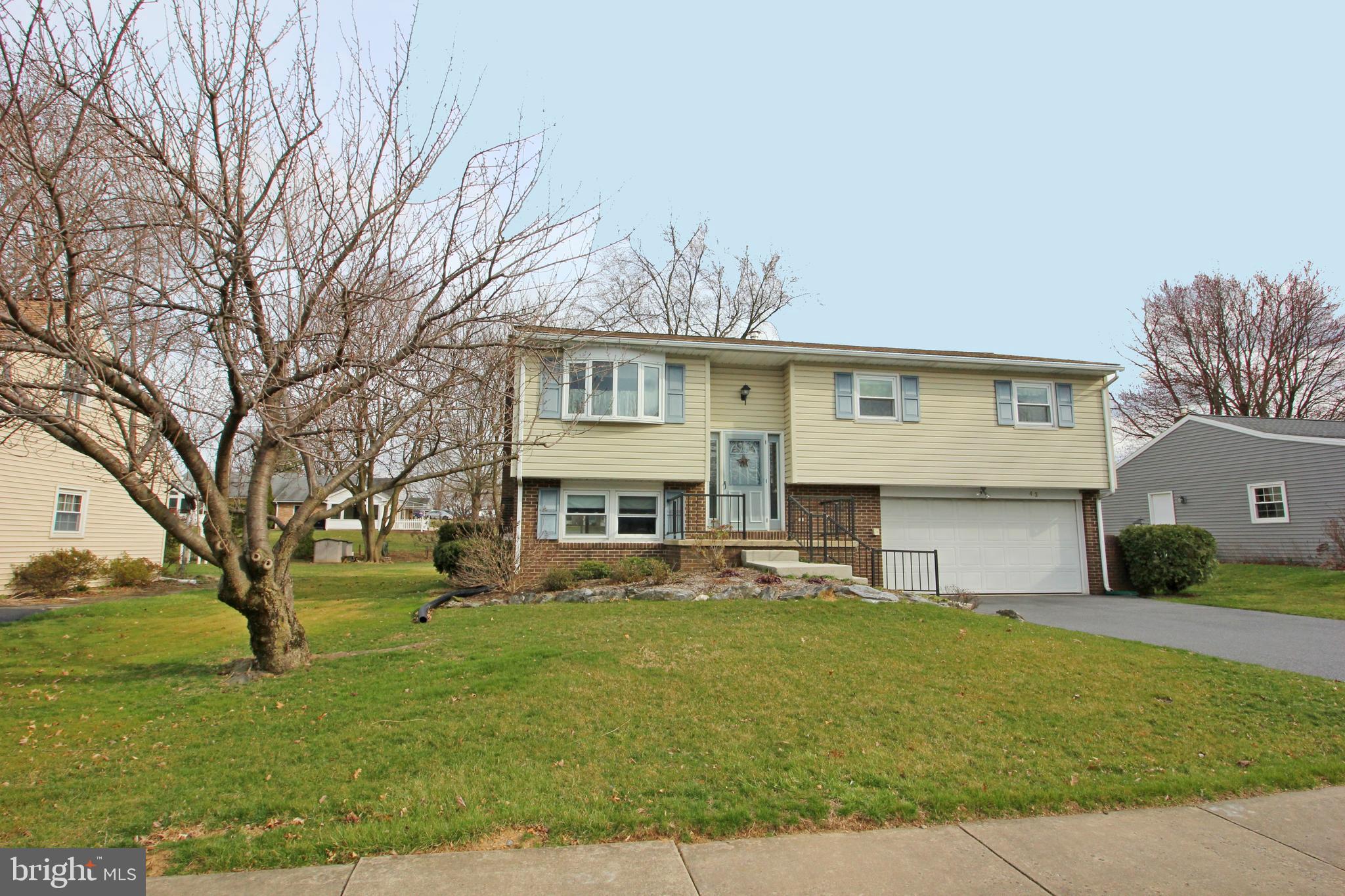 43 South Oak Street Lititz, PA 17543 - Photo 1 of 24 Gallery Image 1
