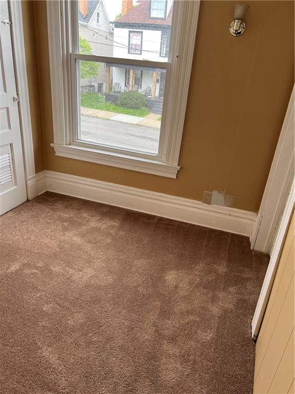 376 Vermont Avenue Rochester, PA 15074 - Photo 16 of 31