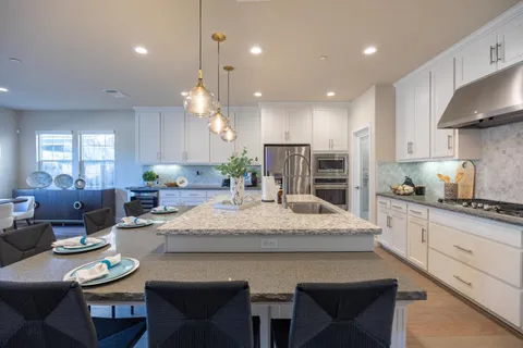 $1,092,500 | 229 Grazia Avenue, Mountain House, CA 95391