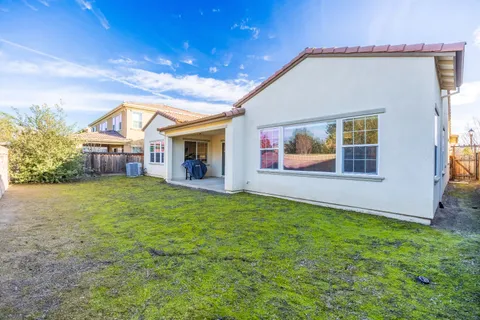 $1,092,500 | 229 Grazia Avenue, Mountain House, CA 95391