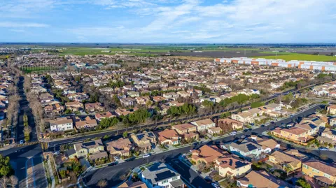 $1,092,500 | 229 Grazia Avenue, Mountain House, CA 95391