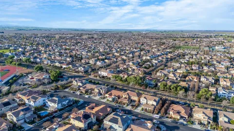 $1,092,500 | 229 Grazia Avenue, Mountain House, CA 95391