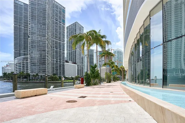 $45,000 | 300 Biscayne Blvd Way, Unit 5101, Miami, FL 33131