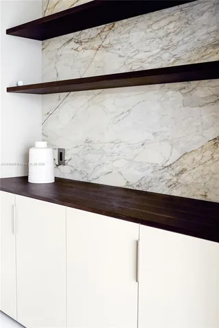 a close view of sink