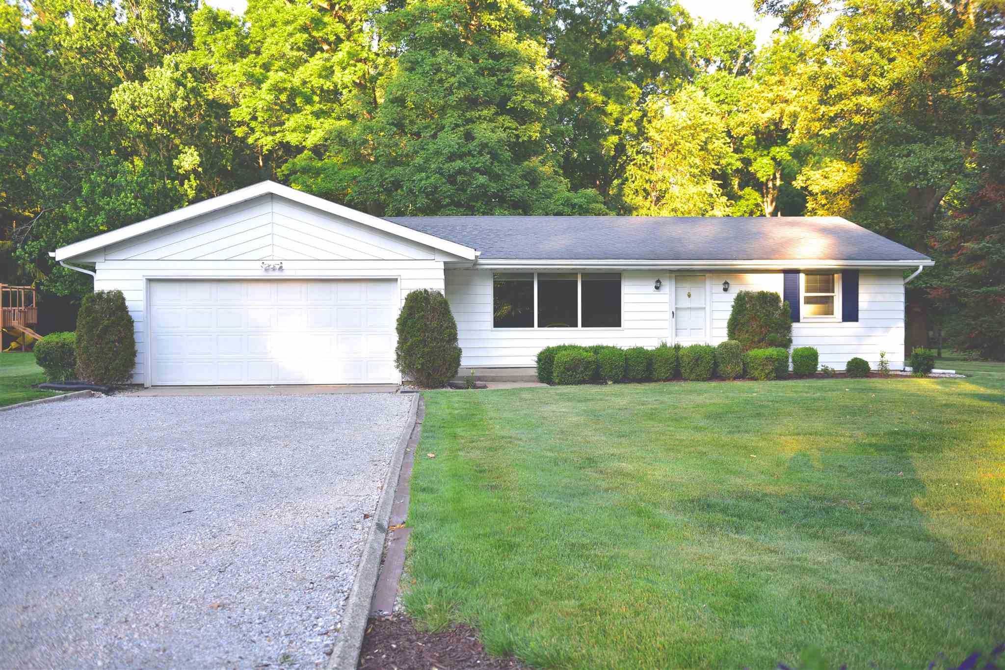 12520 Johnson Road Churubusco, IN 46723 - Photo 1 of 13 Gallery Image 1