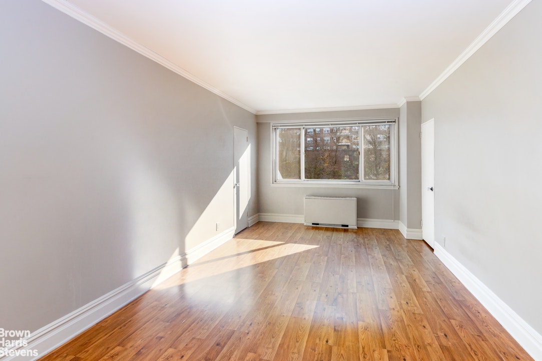 2621 Palisade Avenue, Unit 4J Bronx, NY 10463 - Photo 13 of 24