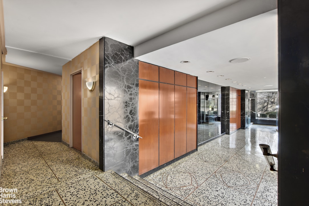 2621 Palisade Avenue, Unit 4J Bronx, NY 10463 - Photo 16 of 24