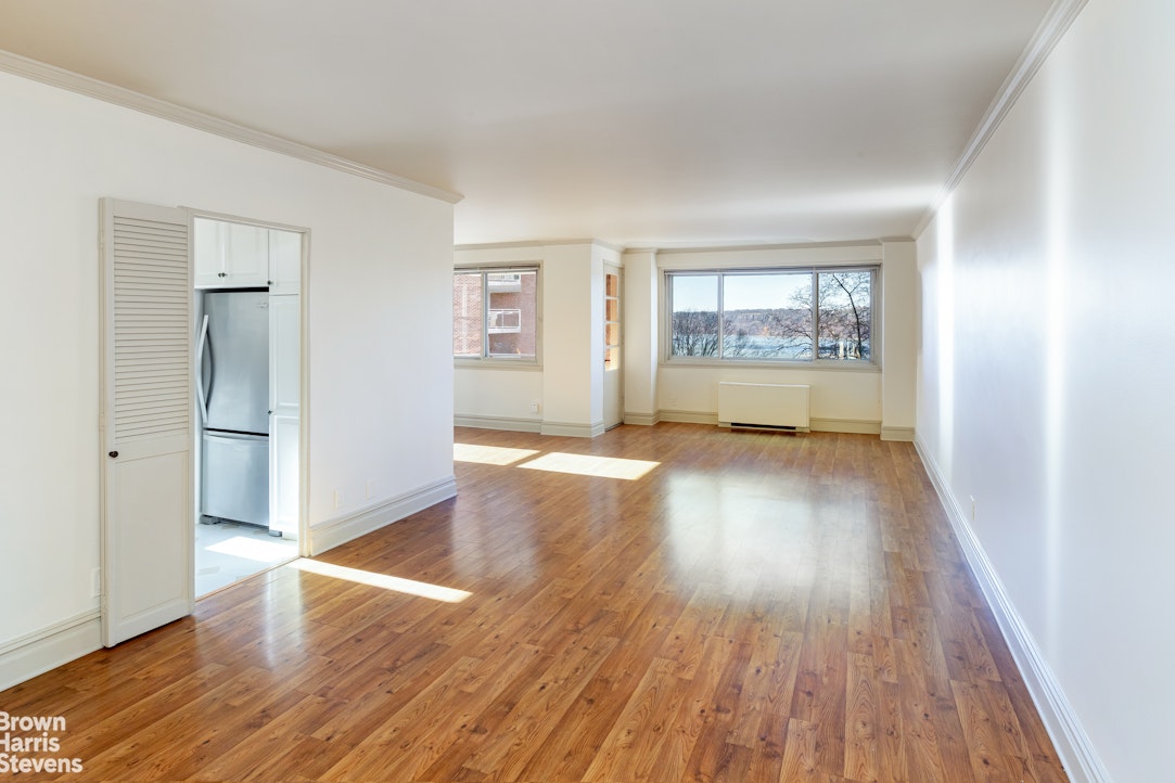 2621 Palisade Avenue, Unit 4J Bronx, NY 10463 - Photo 5 of 24