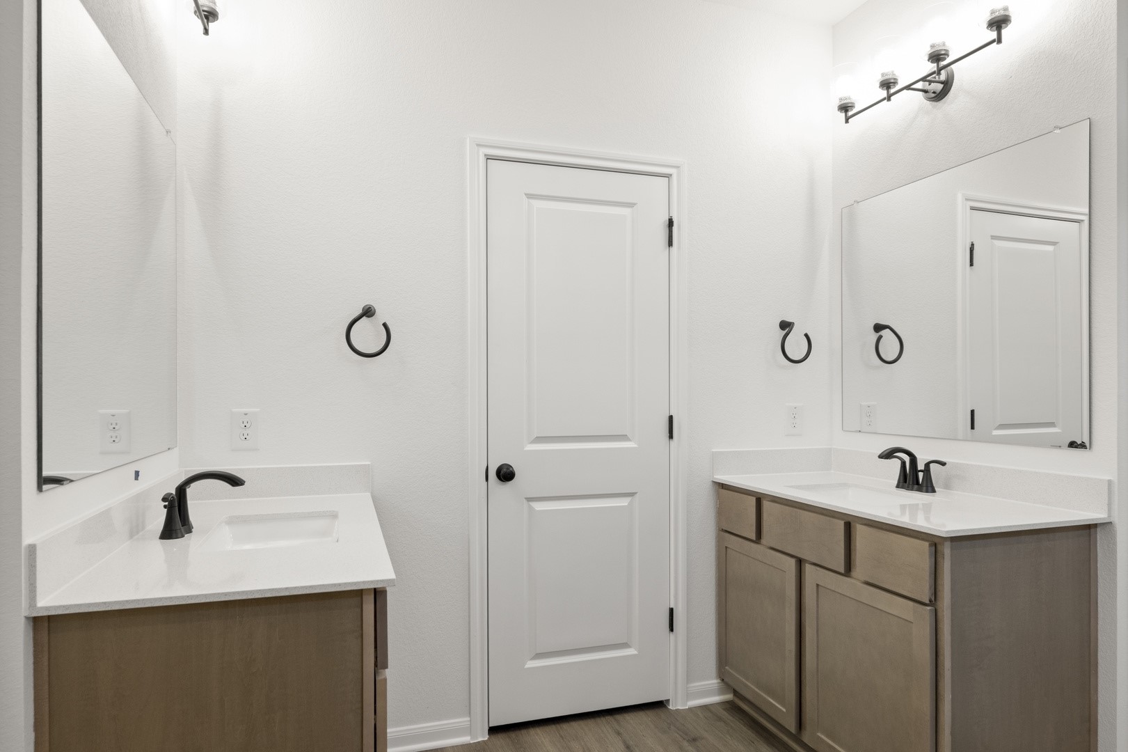 3717 Pin Oak Hills Seguin, TX 78155 - Photo 14 of 22 a bathroom with a sink and a mirror
