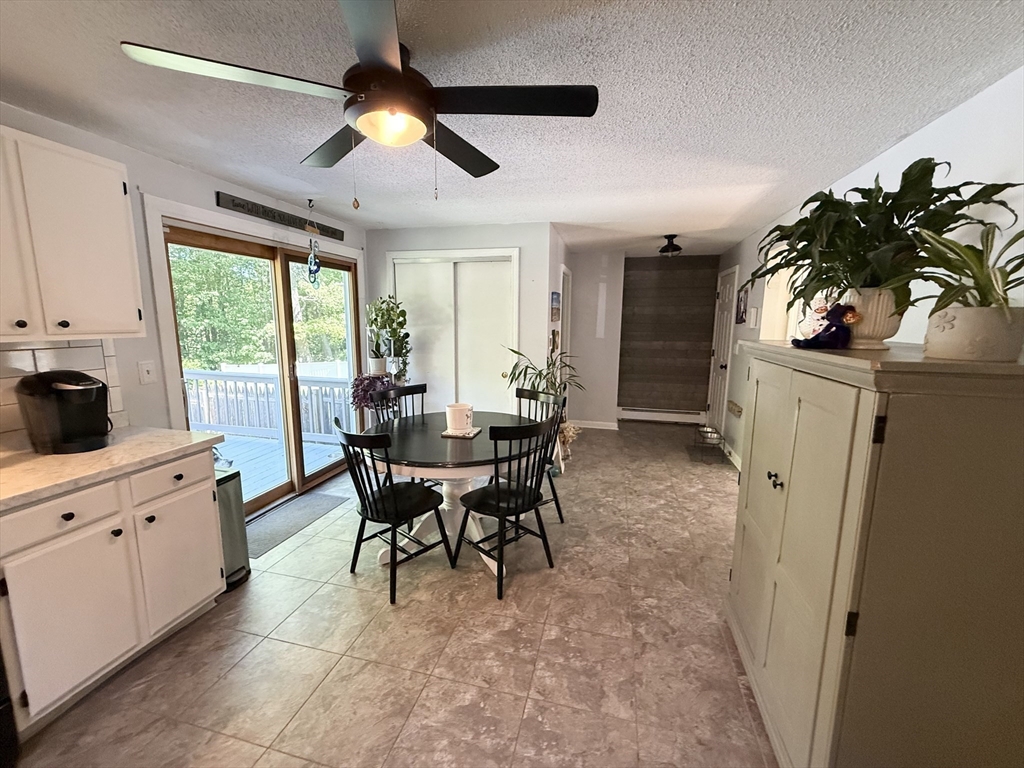 48 Vincent Circle Worcester, MA 01604 - Photo 7 of 31
