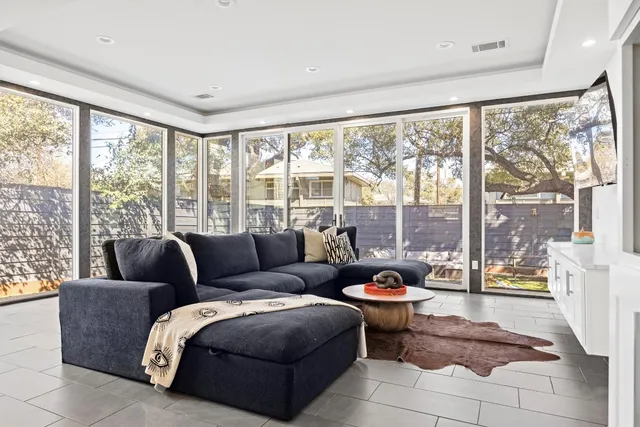 $7,200 | 1206 West Oltorf Street, Austin, TX 78704