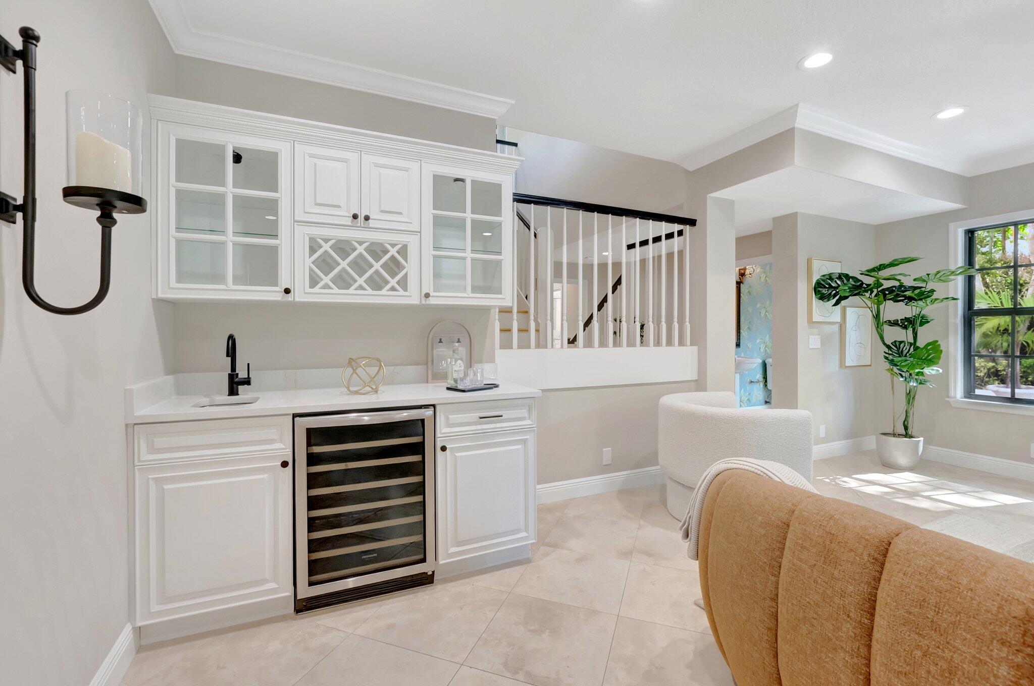 284 Florenada Terrace Boca Raton, FL 33486 - Photo 10 of 29 Living Area-Wine Bar