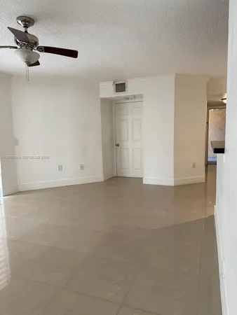 $2,850 | 2433 Centergate Drive, Unit 107, Miramar, FL 33025