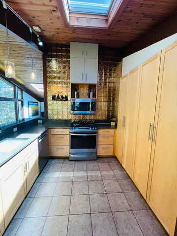 $575,000 | 90 North Sedgwick Road, Sedgwick, ME 04676