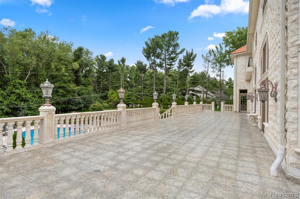 18585 Sheldon Road Northville, MI 48168 - Photo 83 of 98