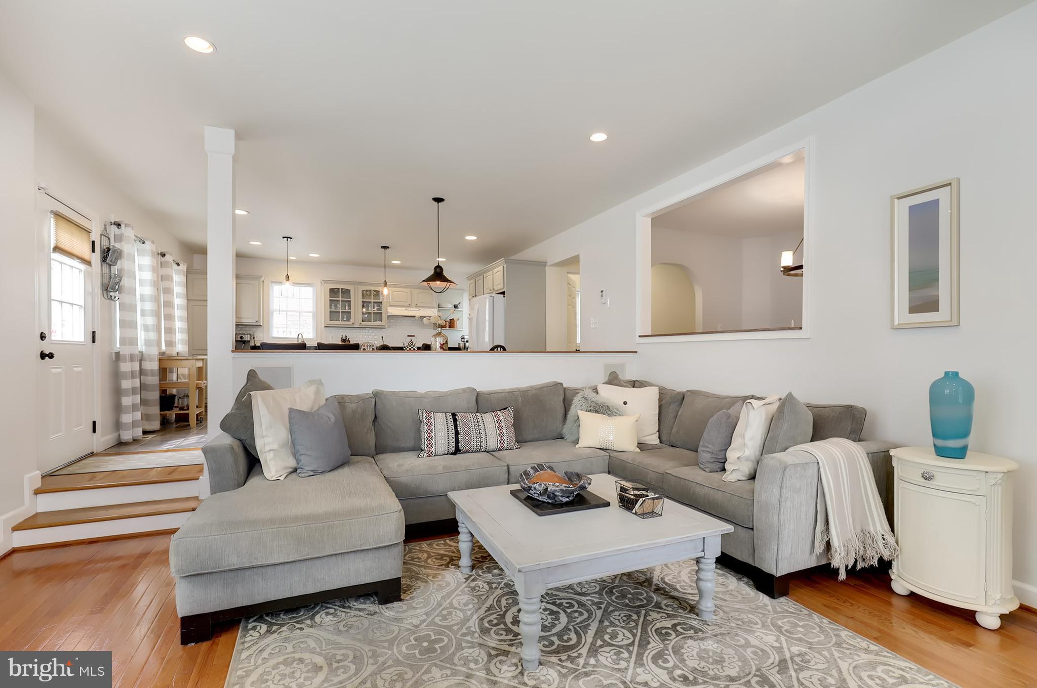 2862 Graham Road Falls Church, VA 22042 - Photo 11 of 30 Living Room