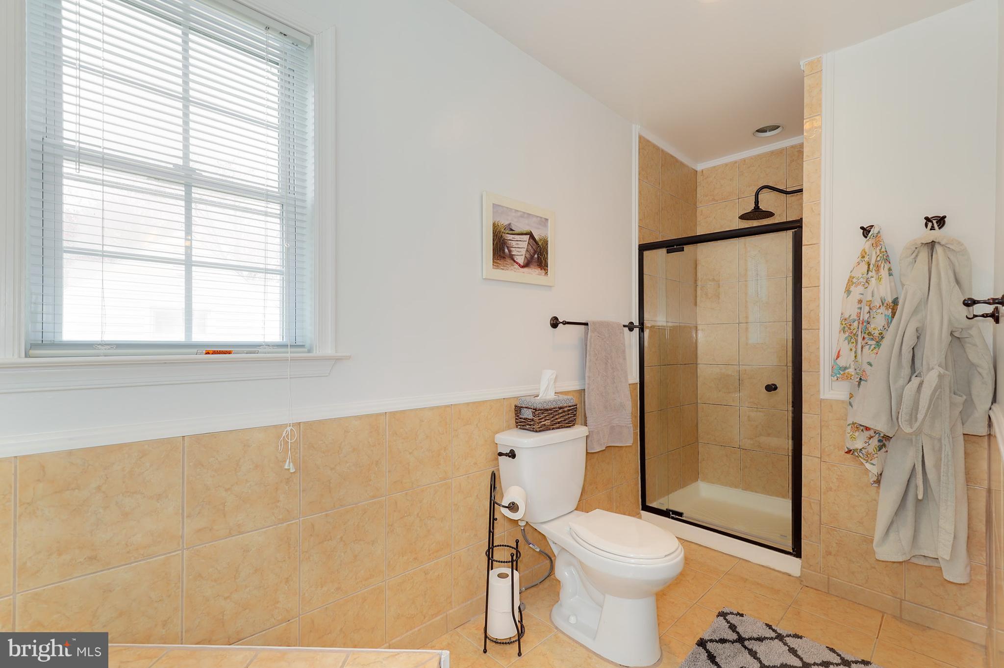 2862 Graham Road Falls Church, VA 22042 - Photo 23 of 30 Bath