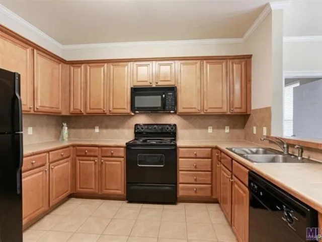 $1,650 | 7300 Burbank Drive, Unit 15, Baton Rouge, LA 70820