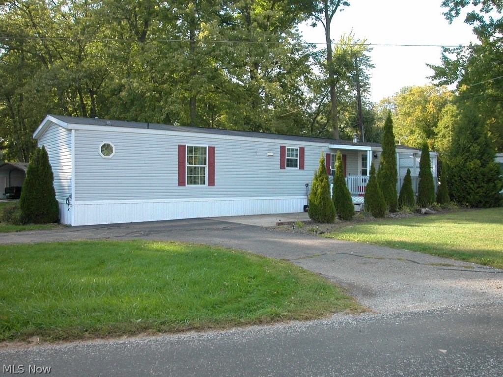 240 Millborne Road, Unit 13A Orrville, OH 44667 - Photo 1 of 19
