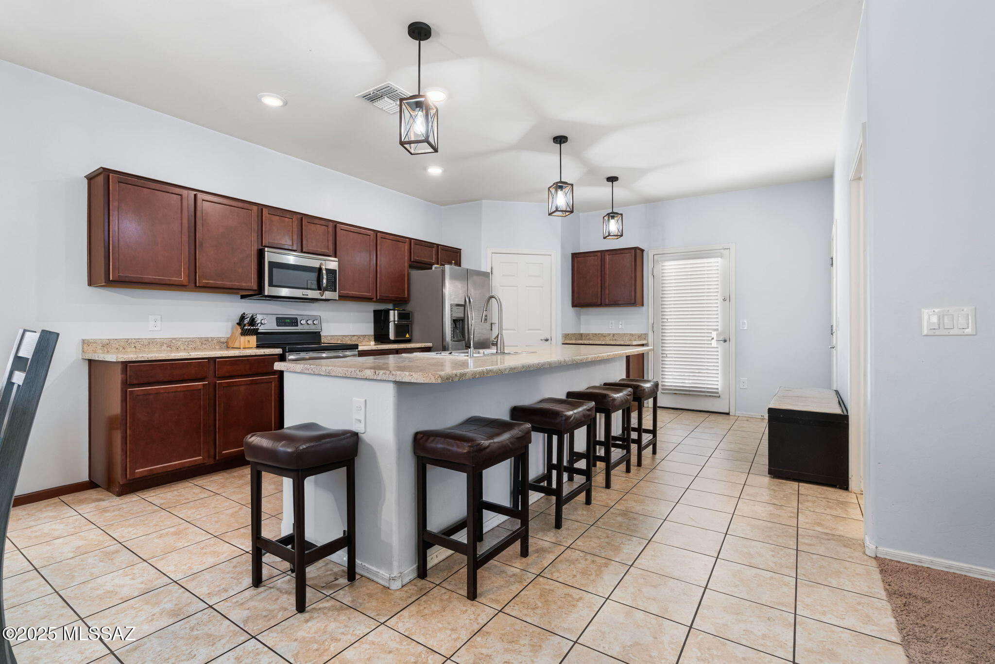 6522 East Brushback Loop Tucson, AZ 85756 - Photo 31 of 47 Kitchen