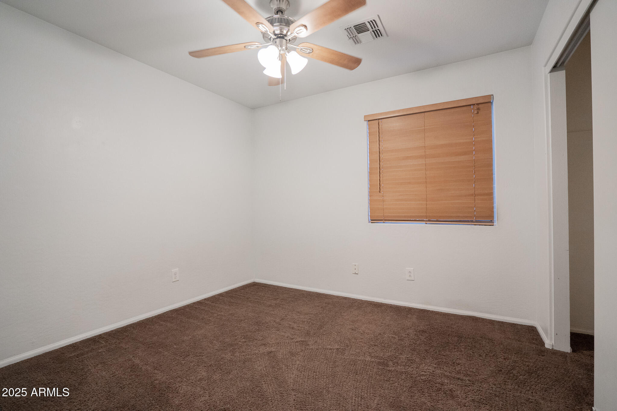 21379 Keystone Drive Maricopa, AZ 85138 - Photo 11 of 23 DSC00666