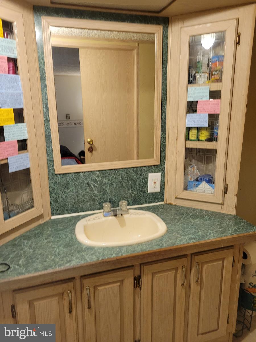 1996 Castleton Road Darlington, MD 21034 - Photo 13 of 17 2000 Castleton Mobile Home