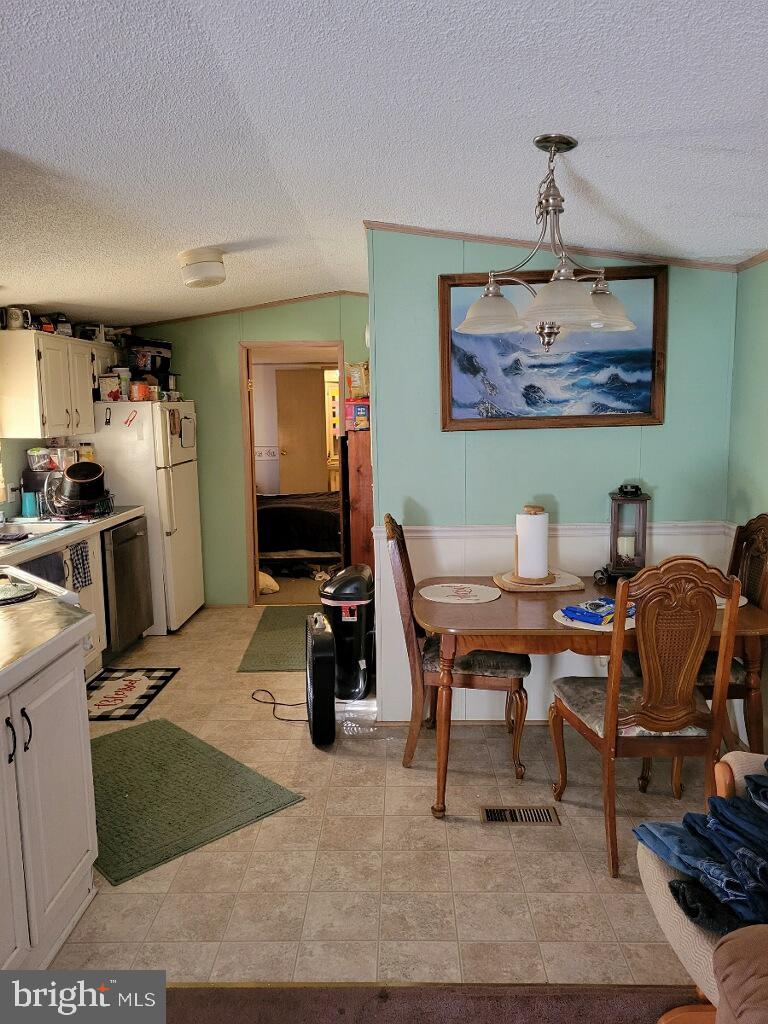 1996 Castleton Road Darlington, MD 21034 - Photo 15 of 17 2000 Castleton Mobile Home