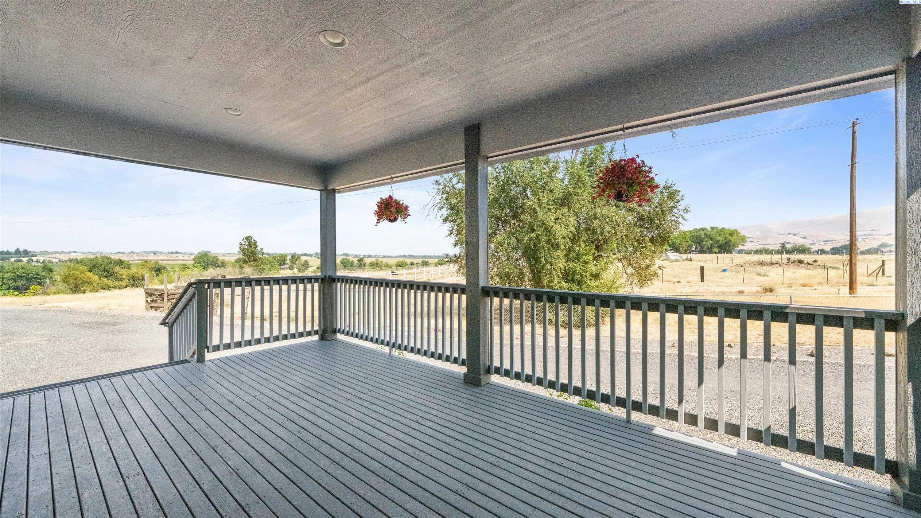 173403 West Byron Road Prosser, WA 99350 - Photo 3 of 42 Gallery Image 3